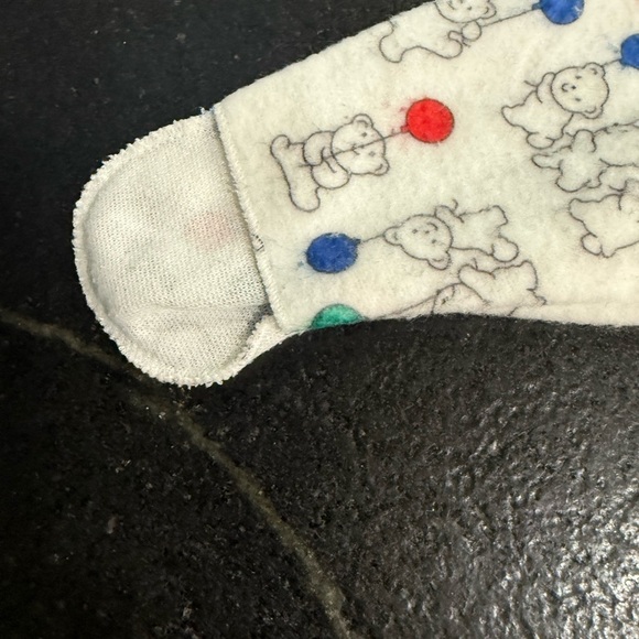 Vintage 80s Carter’s Hooded Footie Pajamas – Bears & Balloons –Small (10–20 lbs) - Picture 4 of 6